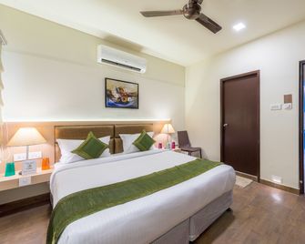 Treebo Nestlay Casa - Madrás
