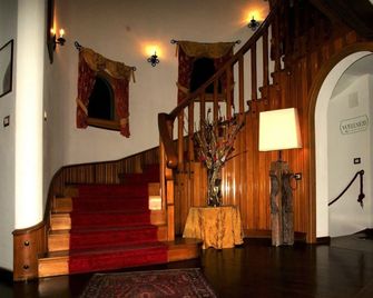 Park Hotel Villa Trunka Lunka - Cavalese - Stairs