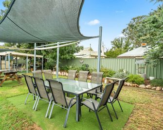 Comfort Inn Benalla - Benalla - Patio