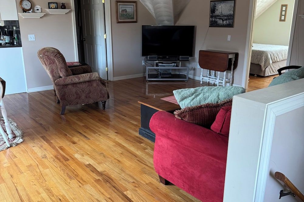 Airy and sunny 2nd floor, privately accessed 1 bedroom apartment in Swansea, MA.