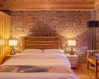 Longsheng Longji International Youth Hostel - Guilin - Bedroom