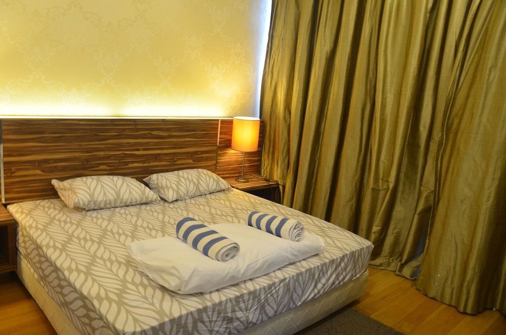 Kl Skyline Hostel & Rooftop Infinity Sky Pool