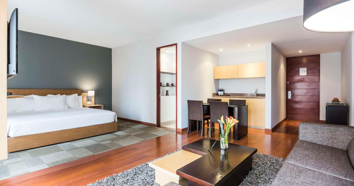 Cosmos 100 Hotel & Centro de Convenciones £34. Bogotá Hotel Deals