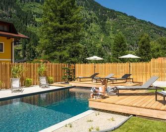 Großraum Appartement Zittrauertisch - Alpinspa zur Post - Bockstein - Pool