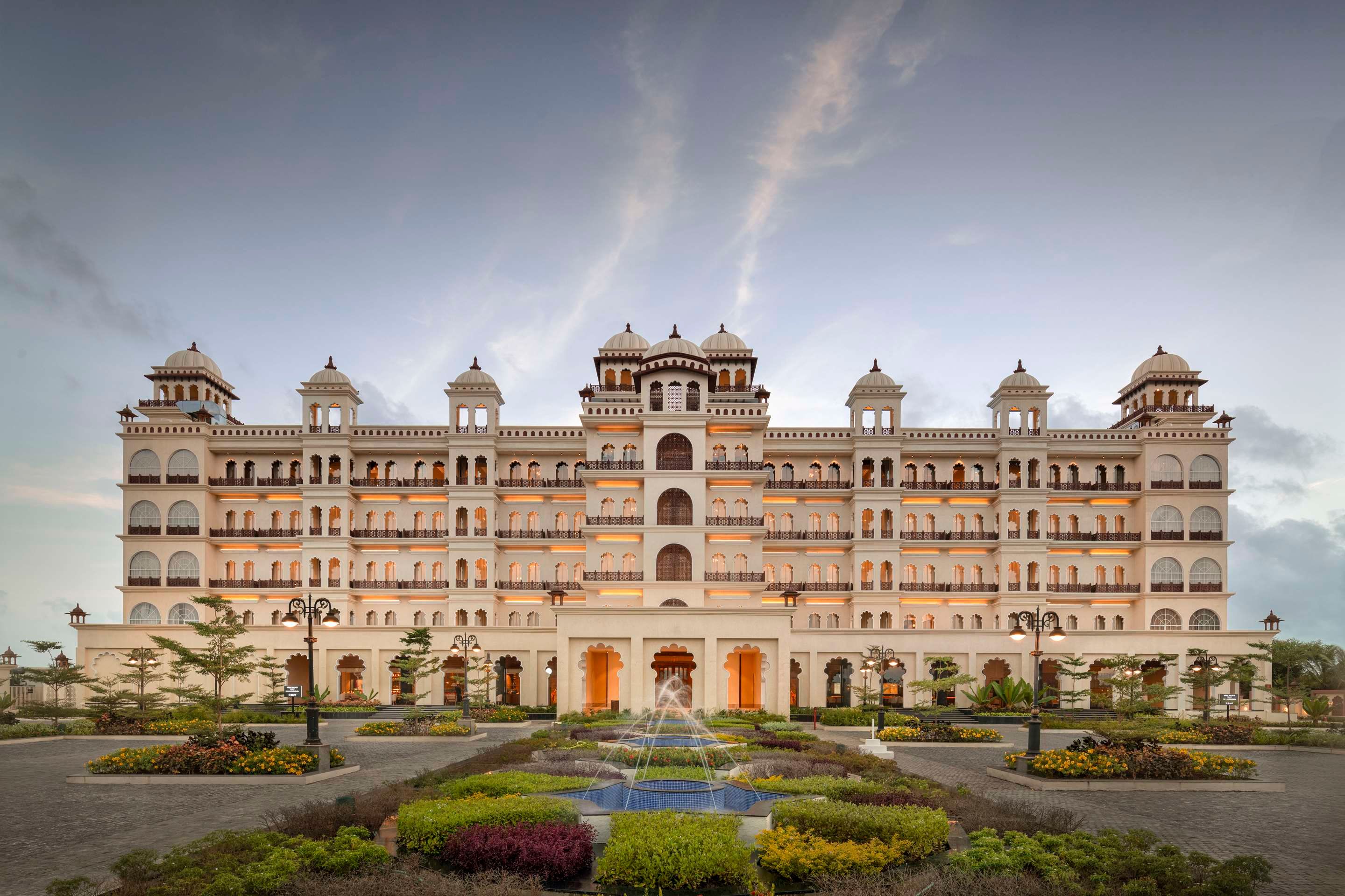 Uday Palace Navsari - Navsari - Edificio