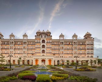 Uday Palace Navsari - Navsari - Edificio
