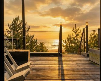 Yangyang Surf Shack Pension - Yangyang - Balcony