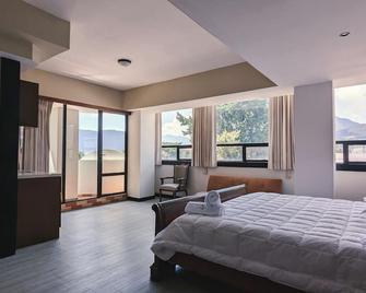 Casa Buena Hotel - Quetzaltenango - Bedroom