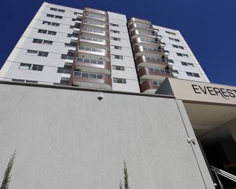 Everest Flat Service - Caldas Novas - Edificio