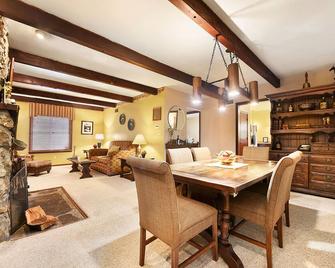 The Inn At Brandywine - Secluded, quiet & spacious - Toronto - Dining room