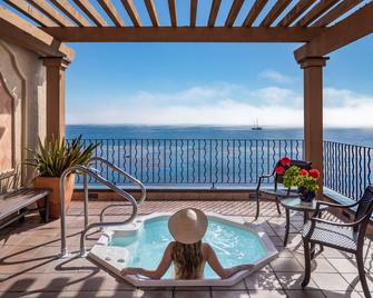 Monterey Bay Inn - Monterey - Balcony