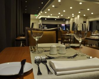 Hotel Diego de Almagro Alto el Loa Calama - Calama - Restaurant