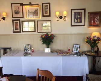 The Wheatsheaf Inn - Haywards Heath - Restaurant