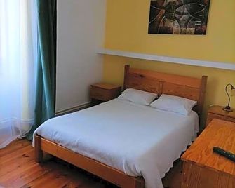 펜상 아베니다 - 페나코바 - 침실