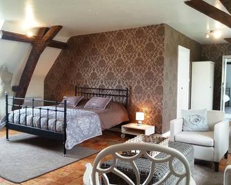 Château La Mothaye - self catering apartments with pool in the Loire Valley - Brion - Habitación