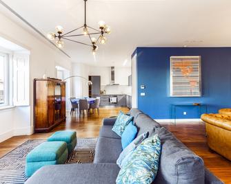 Chalet Estoril Luxury Apartments - Estoril - Sala de estar