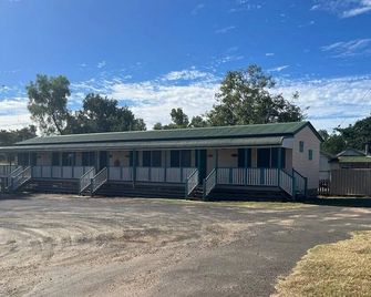 Charleville Cattle Camp Hotel - Charleville - Edificio
