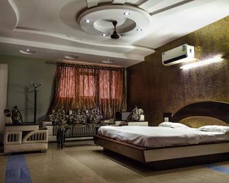 Hotel City Square - Bālotra - Habitación