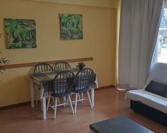 Apartamentospedroche Sitges - Sitges - Spisesal