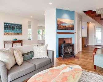 Spectacular views of Thatcher Island and the Atlantic Ocean - Rockport - Obývací pokoj