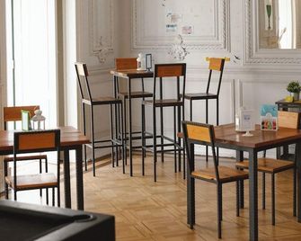 Lisb'on Hostel - Lisbon - Restaurant