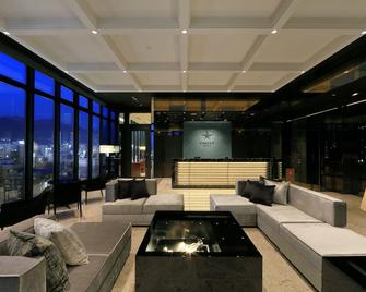 Candeo Hotels Kobe Tor Road - קובה - לובי