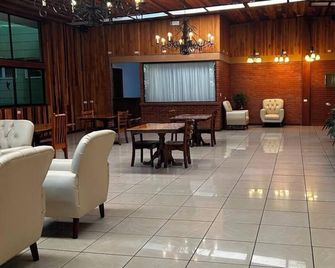 Jaguarundi Lodge - Monteverde - Lobby