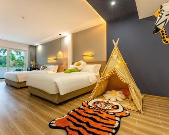 Yi Sela Homestay (Sanya Yalong Bay Branch) - Sanya - Bedroom