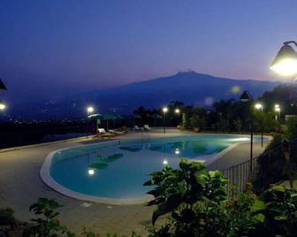 Serra San Biagio - Fiumefreddo di Sicilia - Pool