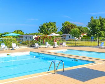 Azureva Fouras - Fouras - Pool