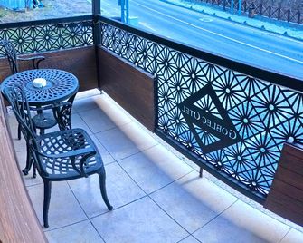 Goblec Otel - Uzungöl - Balkon