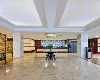 Huameihui Hotel (Baoding Xiantian Baobai Shopping Plaza) - Baoding - Lobby