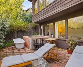 Enchanted Waterfall Sanctuary - Mill Valley - Patio