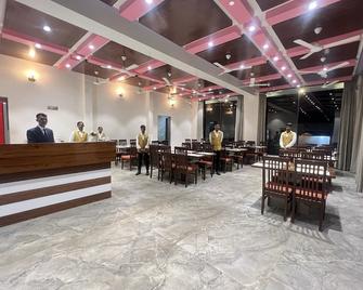 Ambica Valley Resort - Saputara - Restaurant