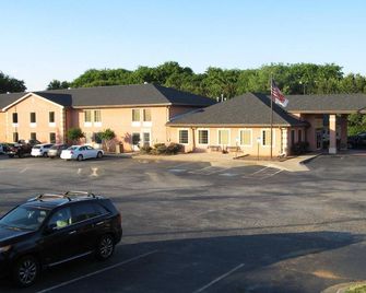 Red Roof Inn & Suites Madison, Ga - Madison - Gebäude