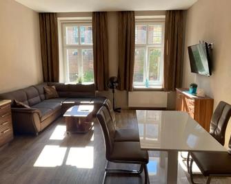 Zeyer Aparments - Teplice - Living room