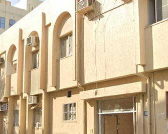 Orange Hostel - Dubai - Building