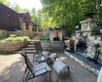 Sunset Lake - Fireplace,dock,sauna,4 Bath,ski,utv - Iron River - Patio