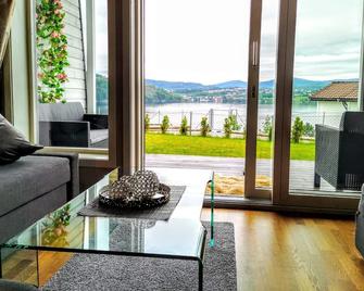 Bjørnestrand Fjordside View - Bergen - Pokój dzienny