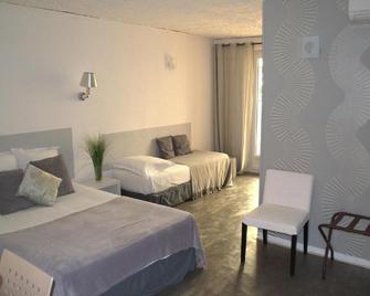 Lou Cigaloun - Saint-Antonin-du-Var - Chambre