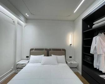 Hotel Adore - Vlorë - Bedroom