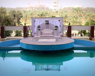 منتجع أيفو المنتزه - الإسكندرية - حوض السباحة