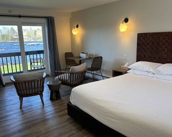 Juniper Motel-Waterfront -King Suite + Cooktop - Greenville - Habitación