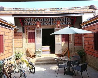 O Share Sweet B&B - Jinning Township - Patio