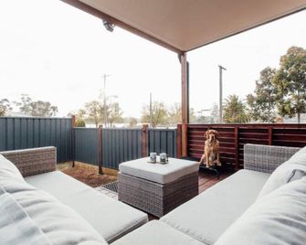 Bendigo Lakeside Accommodation - 이글호크 - 발코니