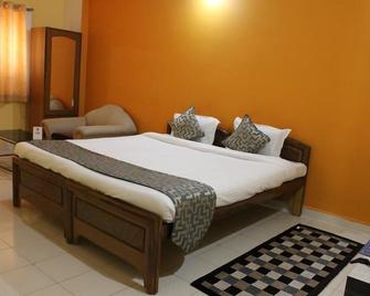 Hotel Arham Inn - Ranchi - Bedroom