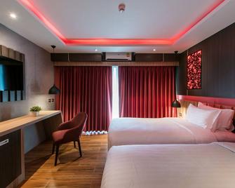 Nadee 10 Resort & Hotel - Khon Kaen - Schlafzimmer