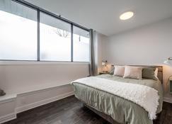 Cozy Fully-Equipped 2 Bedroom Suite - Halifax - Bedroom