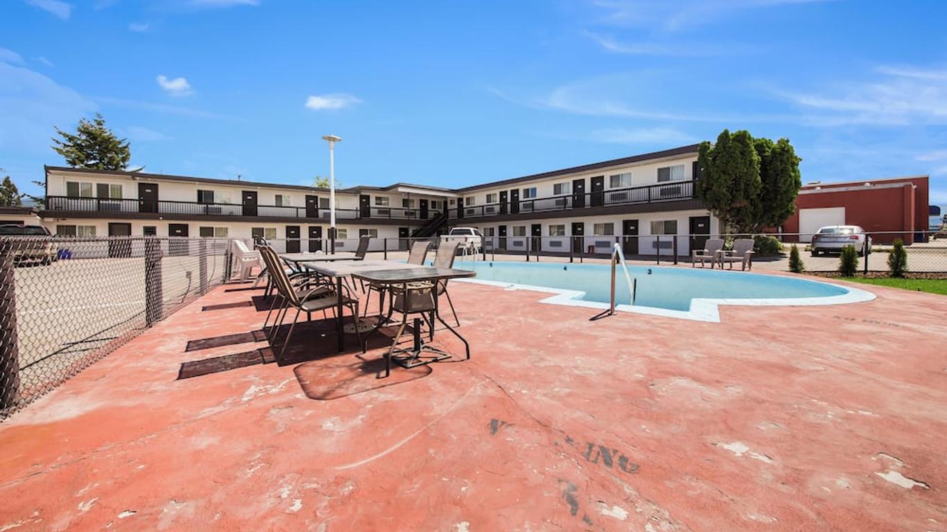 Motel 6 Cranbrook Bc