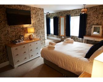 Hope and Anchor Hotel - Inn - Alnwick - Bedroom